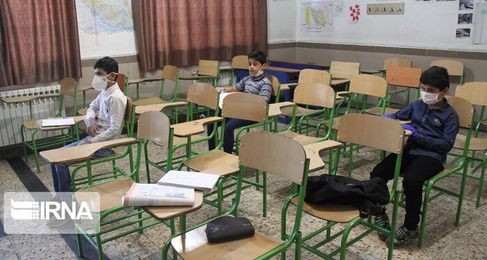 بخشی از مدرسه‌های زیر ۵۰ نفر استان بوشهر امکان آموزش حضوری دارند