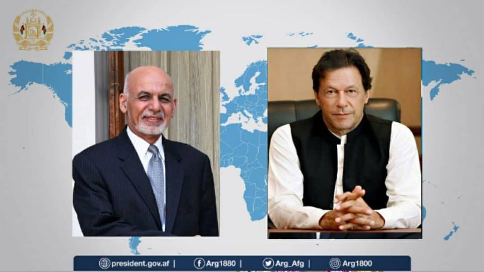 گفت وگو عمران خان و غنی در باره  گفت وگوها صلح افغانستان 