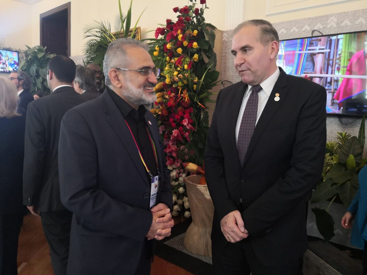 معاون رئیس‌جمهور بر آمادگی ایران برای توسعه روابط با کلمبیا تأکید کرد