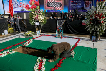 تشییع پیکر شهید گمنام در شهرک شهید رسولی ارتش