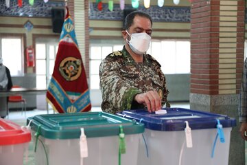 فرمانده پدافند هوایی:‌مردم در انتخابات عزم خود را به جهان نشان می‌دهند