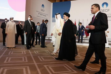 «تمیم بن حمد آل ثانی» امیر قطر و «آیت الله سید ابراهیم رئیسی» رئیس جمهور در ششمین نشست مجمع کشورهای صادرکننده گاز (GECF)