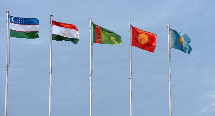 اعطای نشان افتخار به رئیس جمهوری تاجیکستان