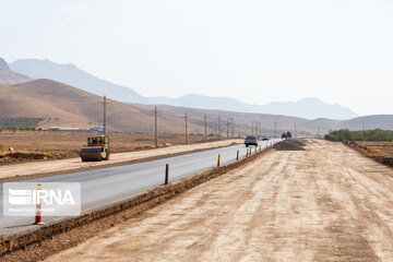 رییس سازمان راهداری از عملیات تعریض جاده آق‌قلا - ترکمن بازدید کرد