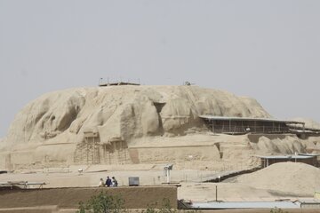 تپه‌های سیلک کاشان نخستین خاستگاه تمدن فلات مرکزی ایران