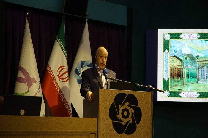 استاندار اصفهان: استفاده از علوم جدید در درمان سرطان ضروری است