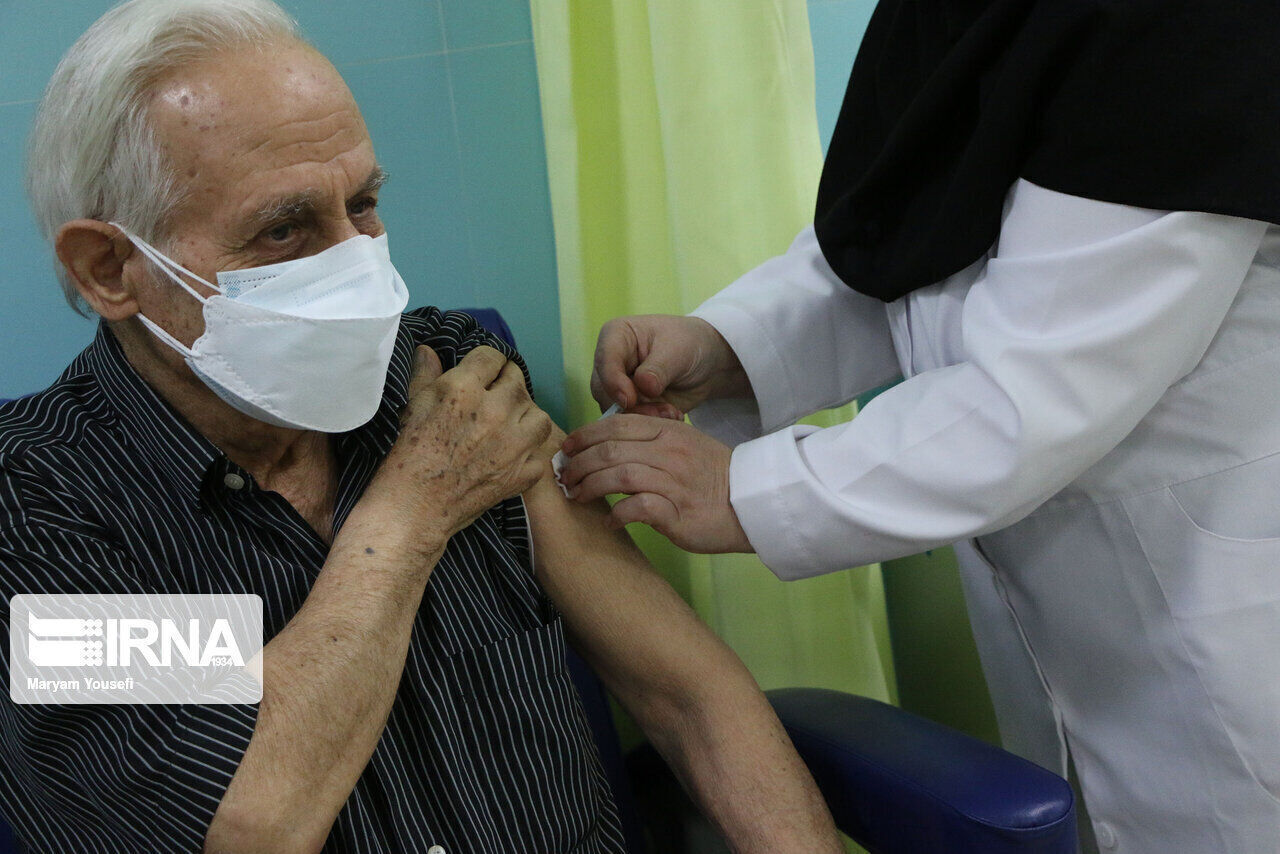 ۷۵ درصد افراد بالای ۱۲ سال خوزستان واکسینه شدند 