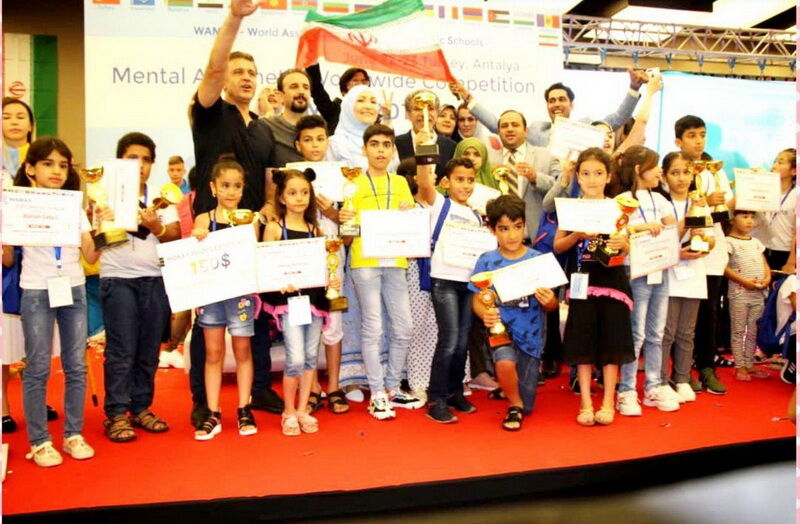 دانش آموزان کرمانشاهی در مسابقات جهانی چرتکه قهرمان شدند