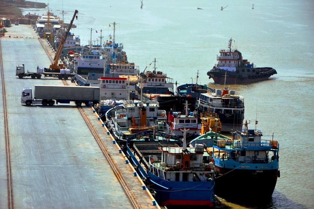 over 3m tons of goods moved in Khorramshahr port