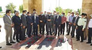 ادای احترام وزیر نفت به مقام شهدای گمنام مهران