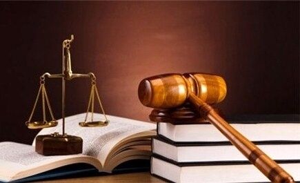 قوه قضاییه و وزارت دادگستری در تدوین لایحه جامع وکالت از نظرات وکلا استفاده کنند