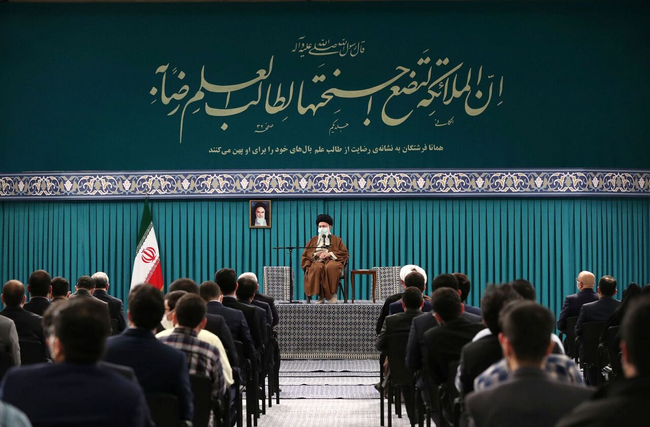 دیدار جمعی از نخبگان و استعدادهای علمی با رهبر انقلاب اسلامی - ایرنا