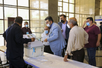 حضور جامعه کلیمیان شیراز در انتخابات 1400