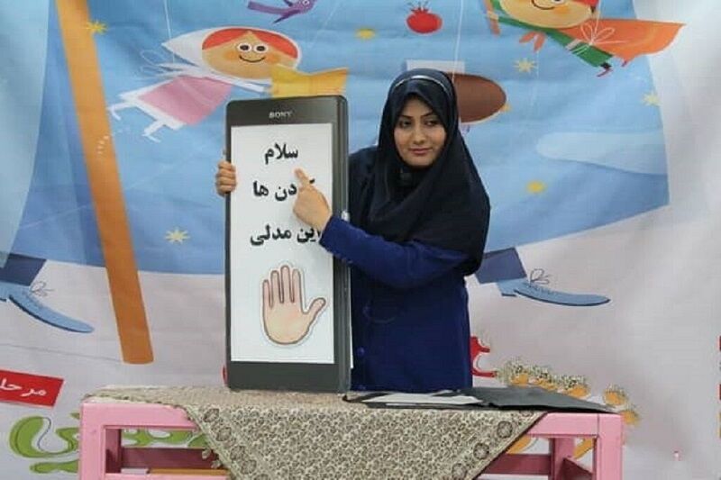 راهیابی بانوی خوزستانی به مرحله نیمه نهایی جشنواره بین المللی قصه‌گویی