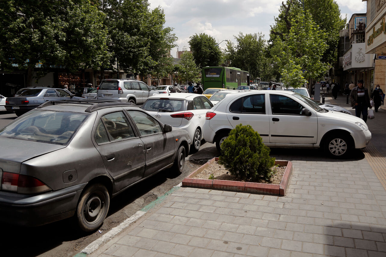 کمبود جای پارک و بازار داغ جریمه در تهران