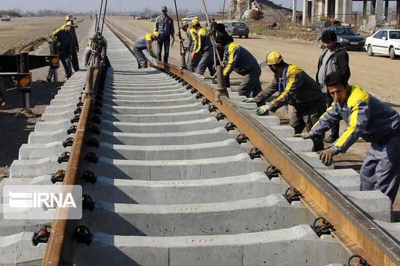 نیکزاد:دولت به ۸۰ درصد تعهدات خود در پروژه راه‌آهن اردبیل عمل کرده است