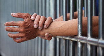 خیّر ارومیه‌ای مقدمات آزادی ۱۰ زندانی مالی را فراهم کرد