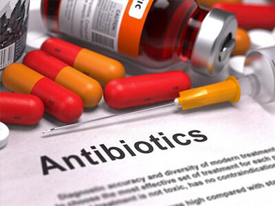 مصرف خودسرانه آنتی بیوتیک‌ها درمان کووید ۱۹ را پیچیده تر می‌کند