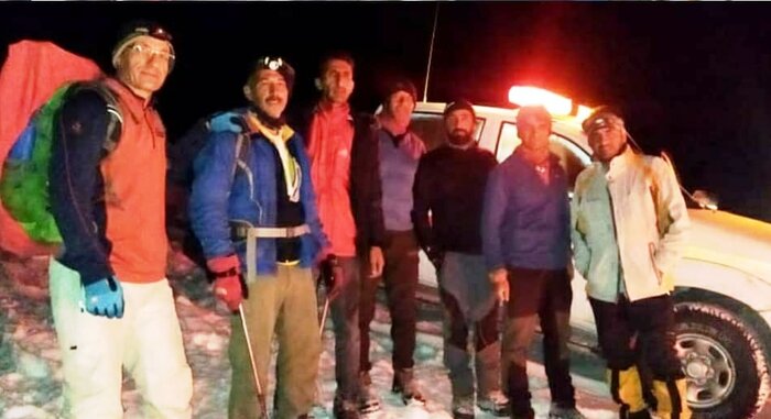کوهنوردان پس از جست‌وجوی هشت ساعته در ارتفاعات دامغان پیدا شدند