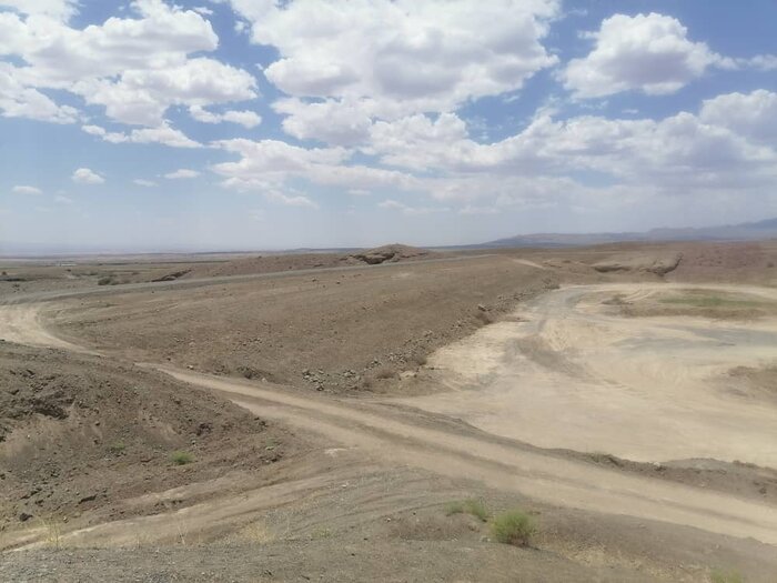 برداشت غیرمجاز خاک در اراضی ملی شهرستان مهر ناکام ماند