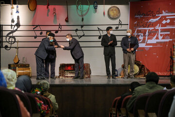 اختتامیه جشنواره موسیقی مقامی "تارآوا" در بجنورد