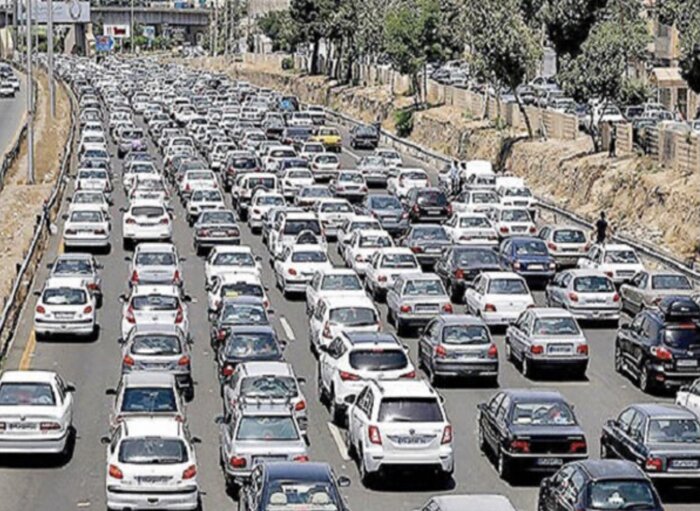 ترافیک آزادراه‌های استان قزوین سنگین و نیمه سنگین است