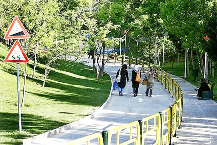 امام جمعه یزد ساخت پارک برای بانوان را خواستار شد