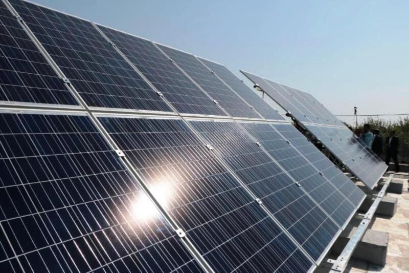 واگذاری یک هزار و ۶۰ سامانه خورشیدی قابل حمل به عشایر خوزستان 