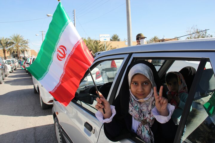تجلی حضور مردم خور و بیابانک در راهپیمایی ۲۲ بهمن