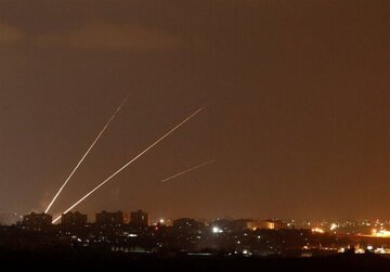 نیروهای مقاومت فلسطین، اسرائیل را با صدها موشک هدف گرفتند
