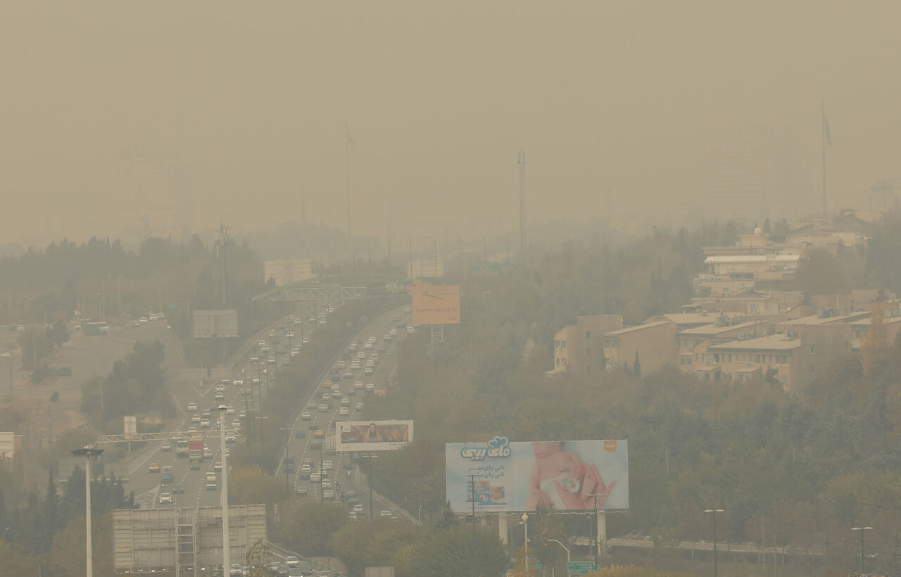 شمار ایستگاه‌های تهران از نظر آلودگی هوا به عدد ۲۰ رسید