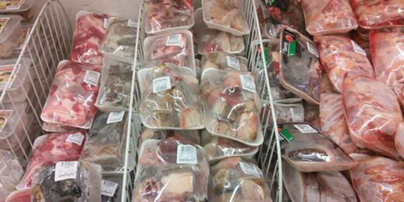 توزیع گوشت قرمز و مرغ منجمد تنظیم بازار در مشهد آغاز شد