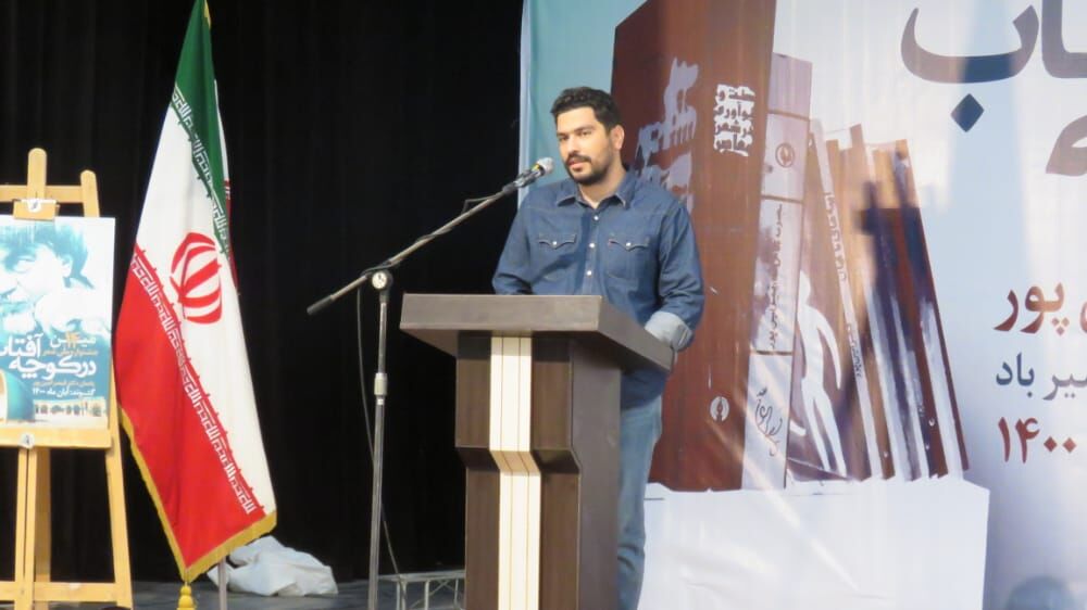 جشنواره شعر در کوچه آفتاب قیصر امین‌پور در گتوند برگزار شد