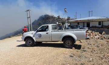 ایستگاه سیار هواشناسی برای کمک به مهار آتش در جنگل کردکوی مستقر شد