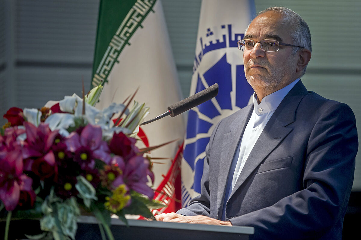 نایب رئیس مجلس: وزارت امور خارجه امکان حمل یکسره کالا به عراق را فراهم کند