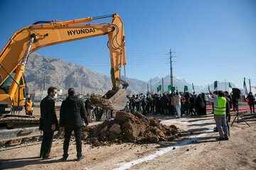 آیین آغاز به کار پروژه 1064 واحدی طرح اقدام ملی شهرداری کرمانشاه