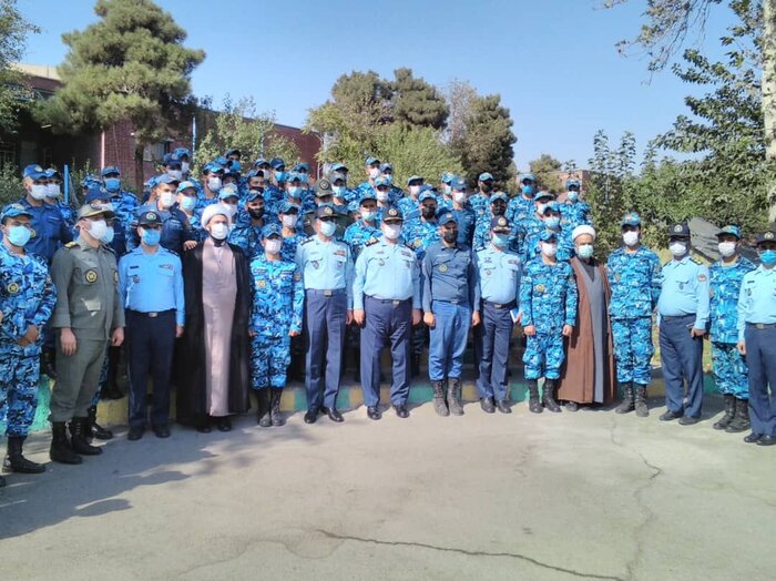 سرتیپ واحدی از پادگان سربازی شهید قدس نهاجا بازدید کرد