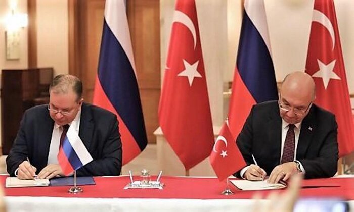 روسیه و ترکیه توافق نامه حمل و نقل جاده ای امضا کردند