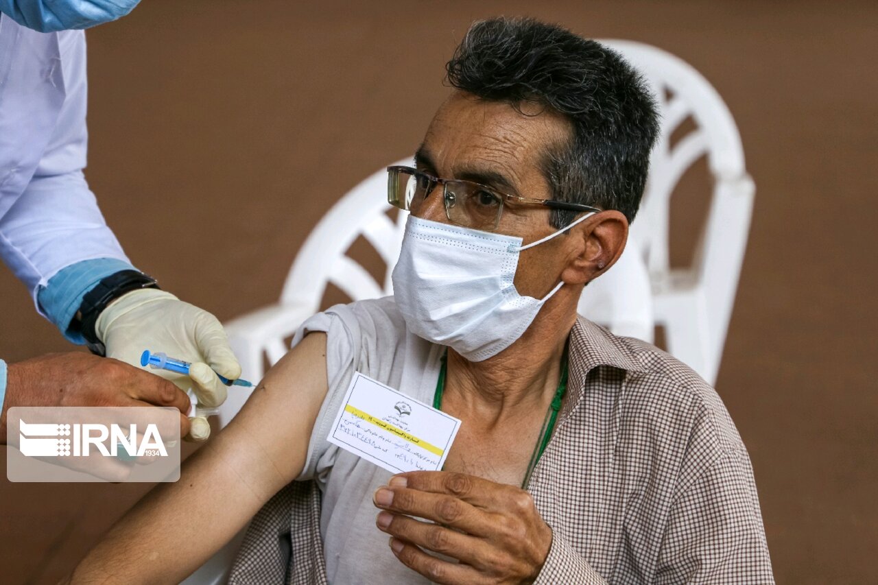 واکسیناسیون کارکنان گمرک‌های استان بوشهر آغاز شد

