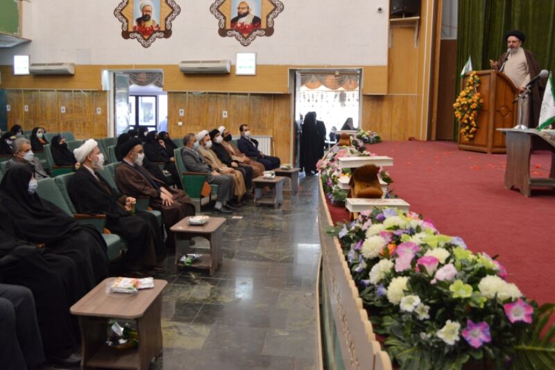 تربیت بیش از ۴۰۰ حافظ کل قرآن در تبریز از برکات انقلاب است