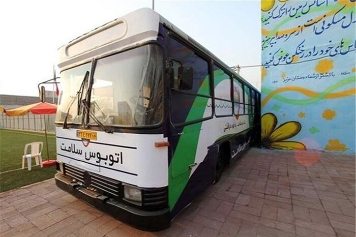 اتوبوس سیار واکسیناسیون در مهاباد راه‌اندازی شد