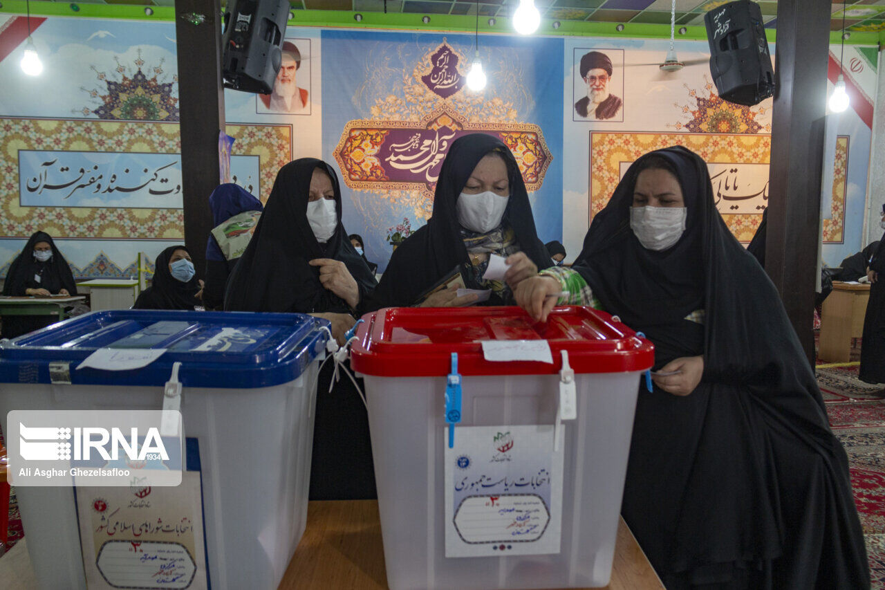 منتخبان ششمین دوره انتخابات شورای اسلامی شهر محلات معرفی شدند