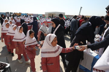 خوزستان جزو ۱۱ استان توزیع شیر رایگان در مدارس است