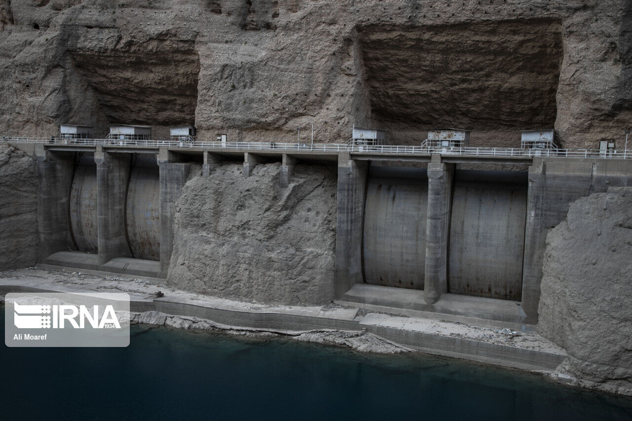 رهاسازی ۱۸۰ مترمکعب آب بر ثانیه از سدکرخه برای شهرستان دشت آزادگان