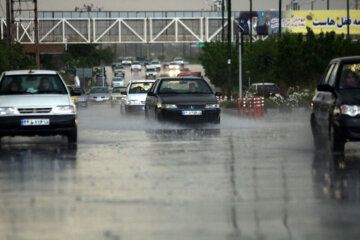 هواشناسی همدان نسبت به بارش شدید باران و آبگرفتگی معابر هشدار داد