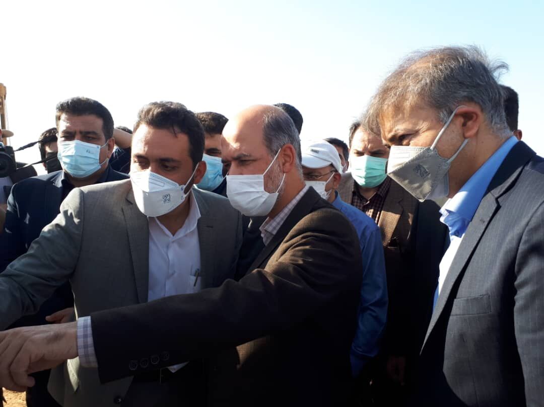 بازدید وزیر نیرو از روند احداث ایستگاه پمپاژ آب در شوش