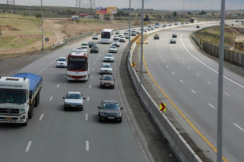 تردد وسایل نقلیه سبک در جاده های کرمانشاه ۲۴ درصد افزایش یافت