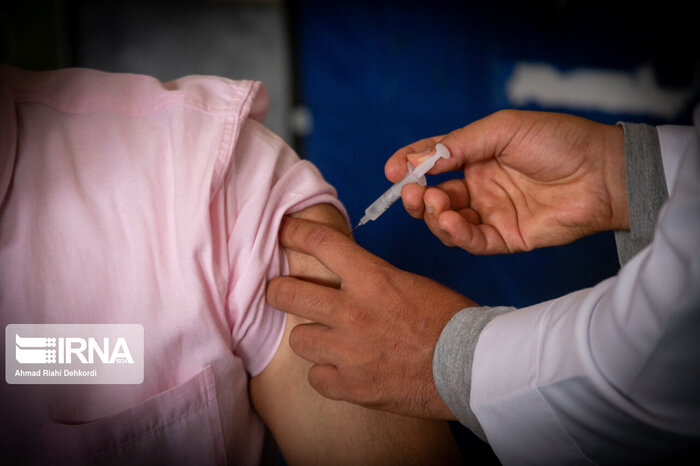 واکسیناسیون کرونا در استان همدان بالاتر از میانگین کشوری است