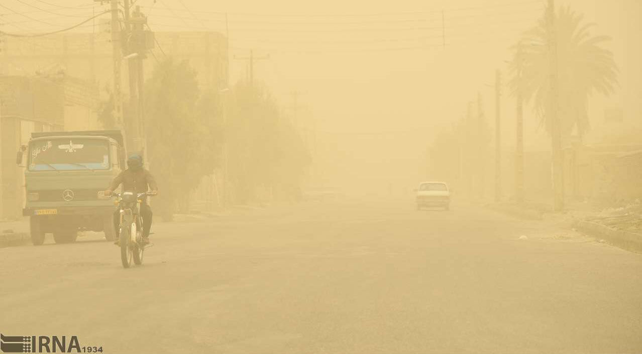 تداوم بادهای ۱۲۰ روزه همراه با گرد و غبار در منطقه زابل و شرق کشور