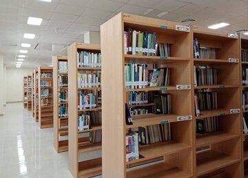 کتابخانه تخصصی دفاع‌مقدس سمنان منبع قوی علمی برای دانشجویان است
